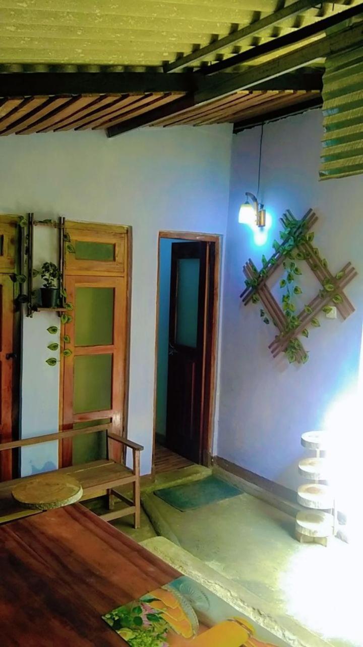 Ella Kumi Hostel Екстериор снимка