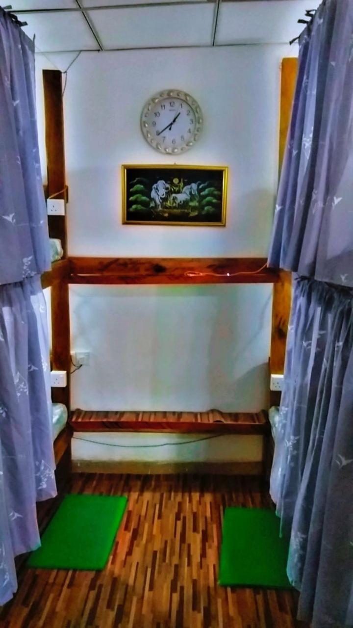 Ella Kumi Hostel Екстериор снимка