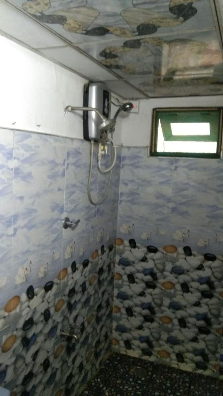 Ella Kumi Hostel Екстериор снимка